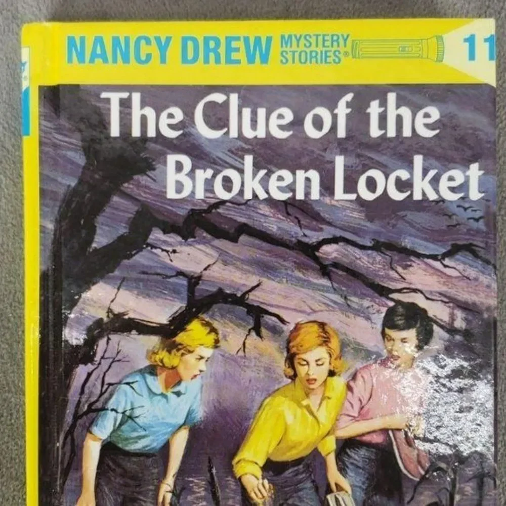 Nancy Drew‎ The Clue Of The Broken Locket 1993 Book Hardback